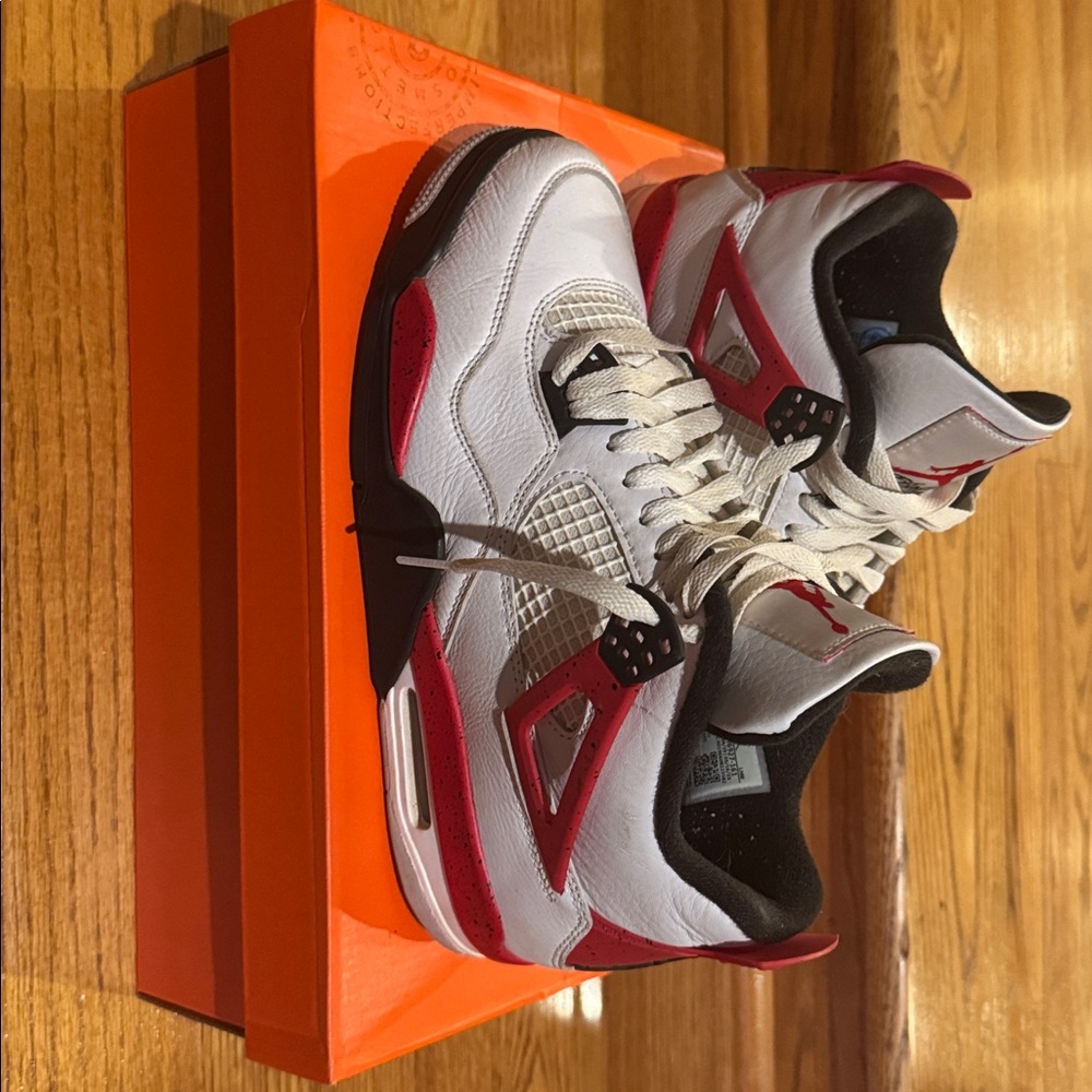 Jordan Air 4 Retro White Red Black